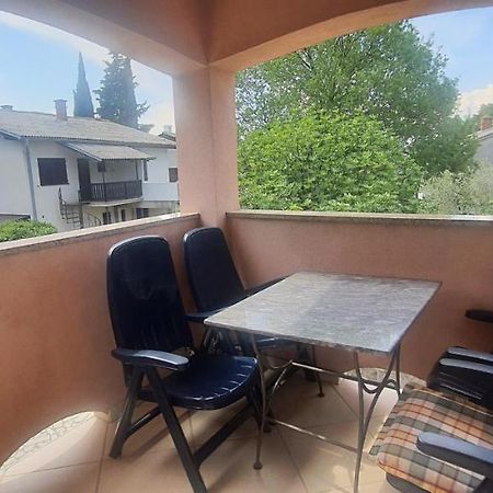 Apartments Ivanka G Malinska Exterior photo